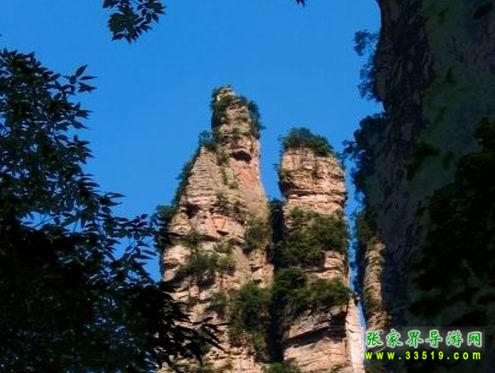 Pipa Stream Scenic Area — Husband-and-Wife Rock